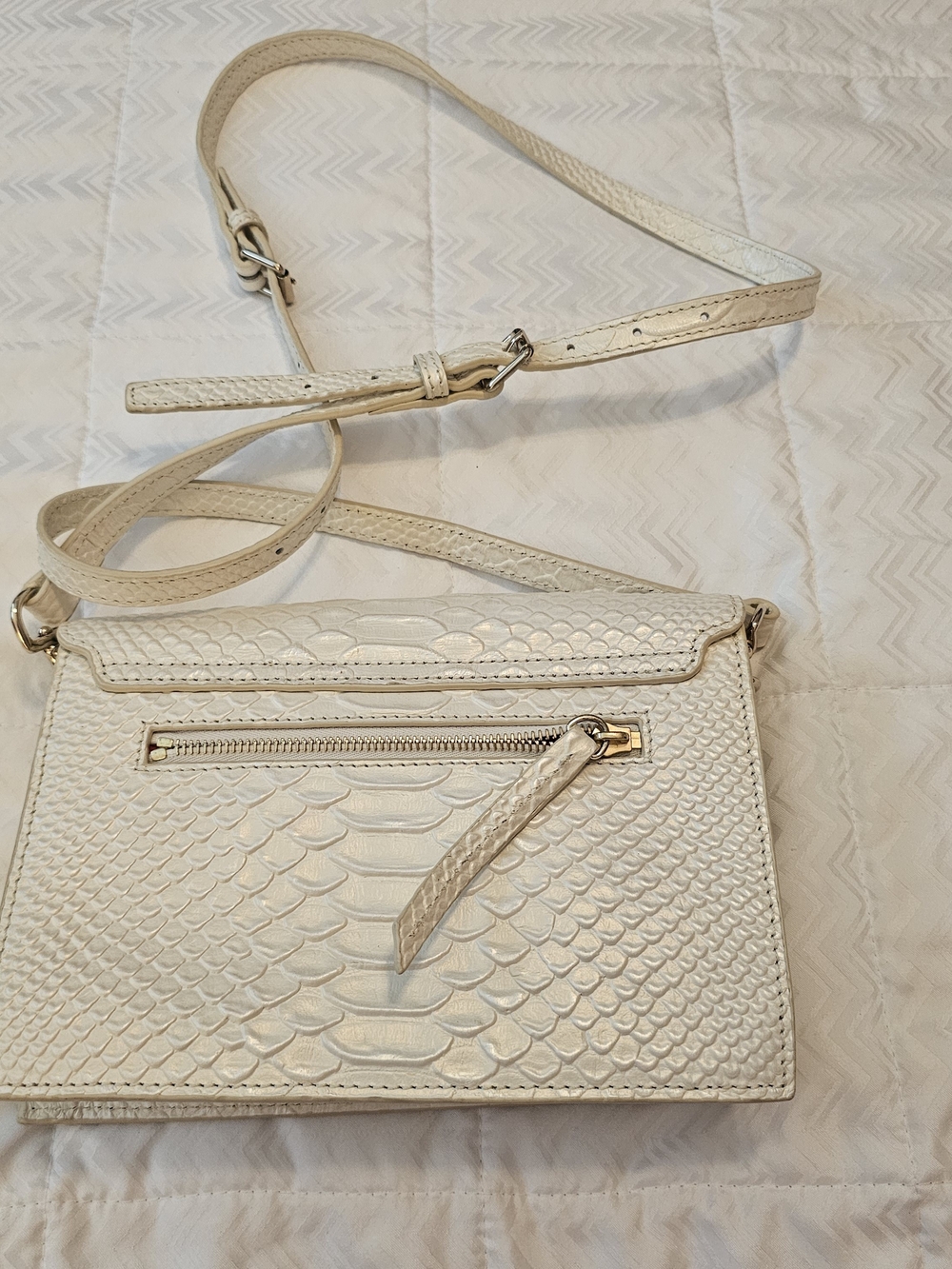 Dooney & Bourke Snake-Embossed Cream Crossbody - Picture 2 of 5